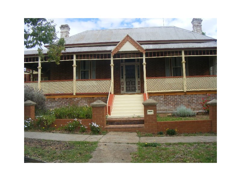 21 Gap Street, Parkes NSW 2870