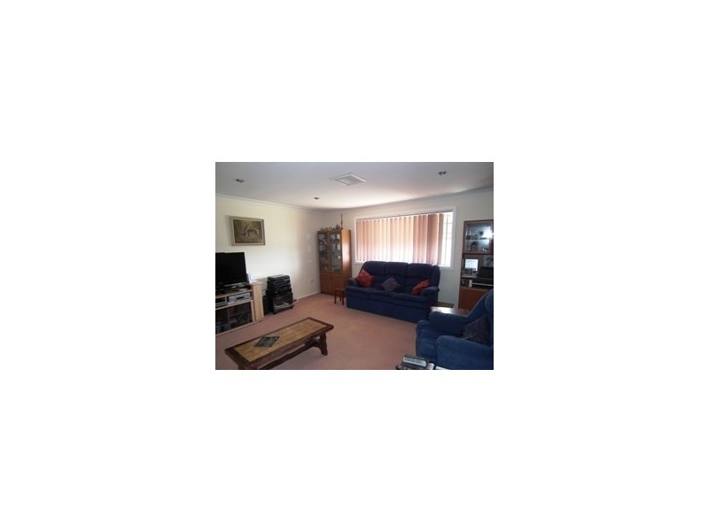 18 Jones Street, Parkes NSW 2870