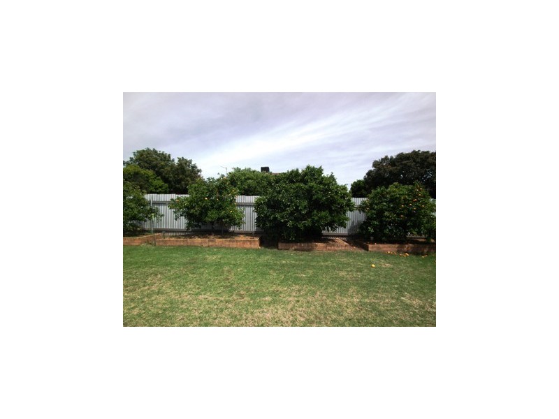 18 Jones Street, Parkes NSW 2870