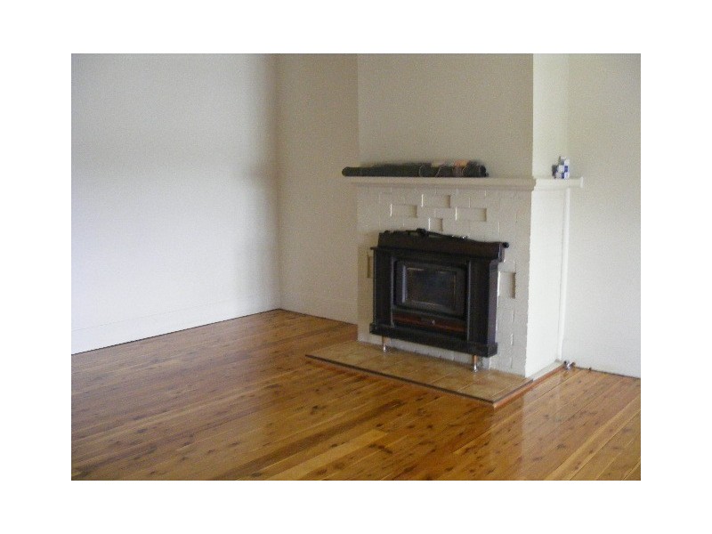 13 Thomas Street, Parkes NSW 2870