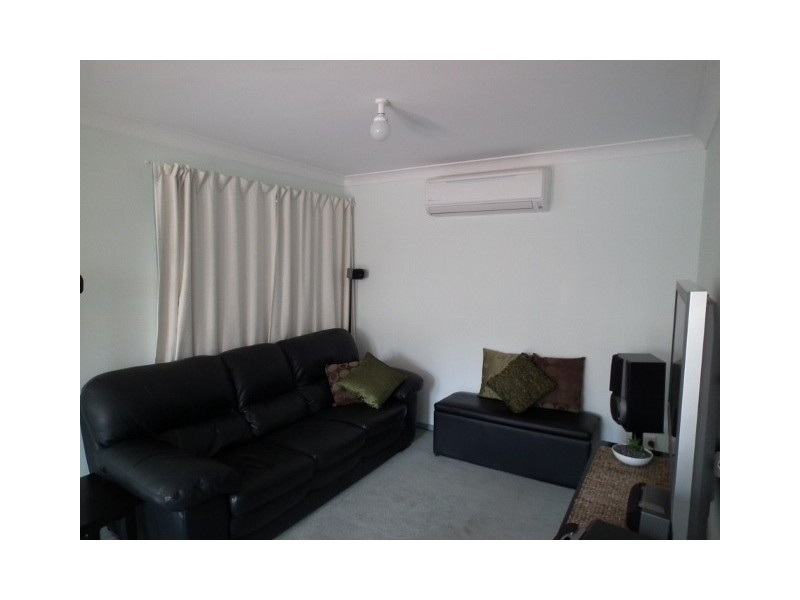 70 Brolgan Rd, Parkes NSW 2870