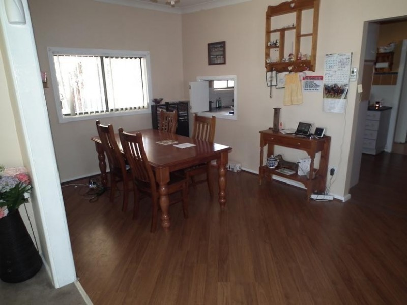 68 Military Road, Parkes NSW 2870