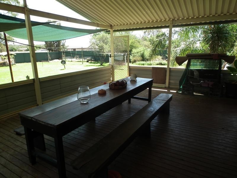 68 Military Road, Parkes NSW 2870