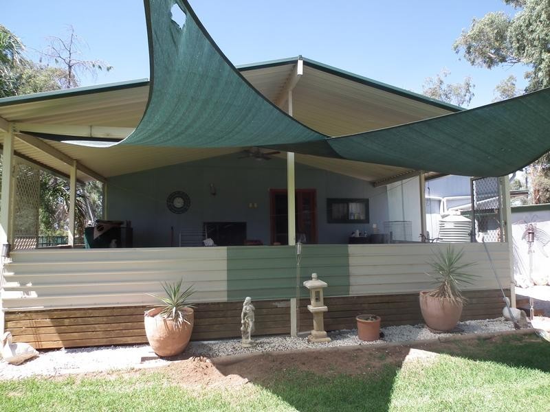 68 Military Road, Parkes NSW 2870