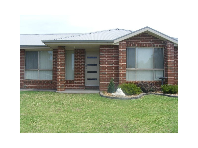41 Best Street, Parkes NSW 2870