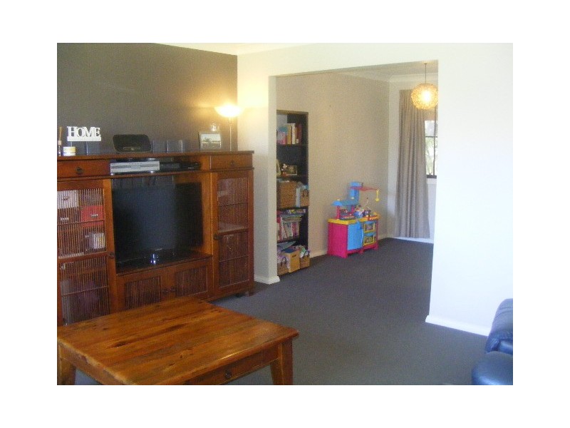 11A Barton Street, Parkes NSW 2870