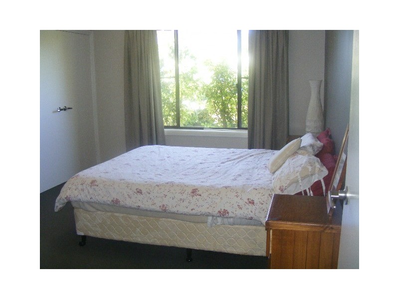 11A Barton Street, Parkes NSW 2870