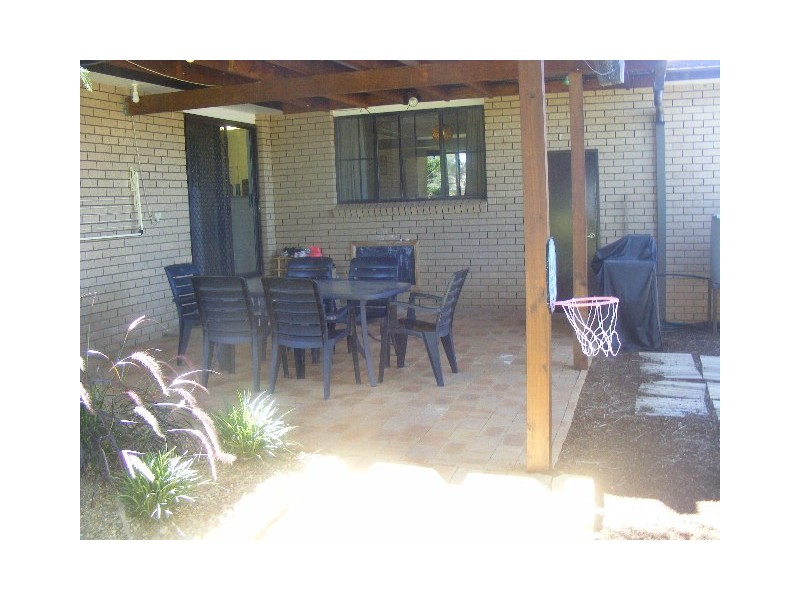 11A Barton Street, Parkes NSW 2870