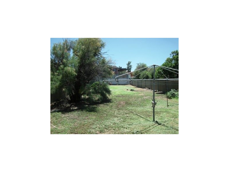111 Clarinda Street, Parkes NSW 2870