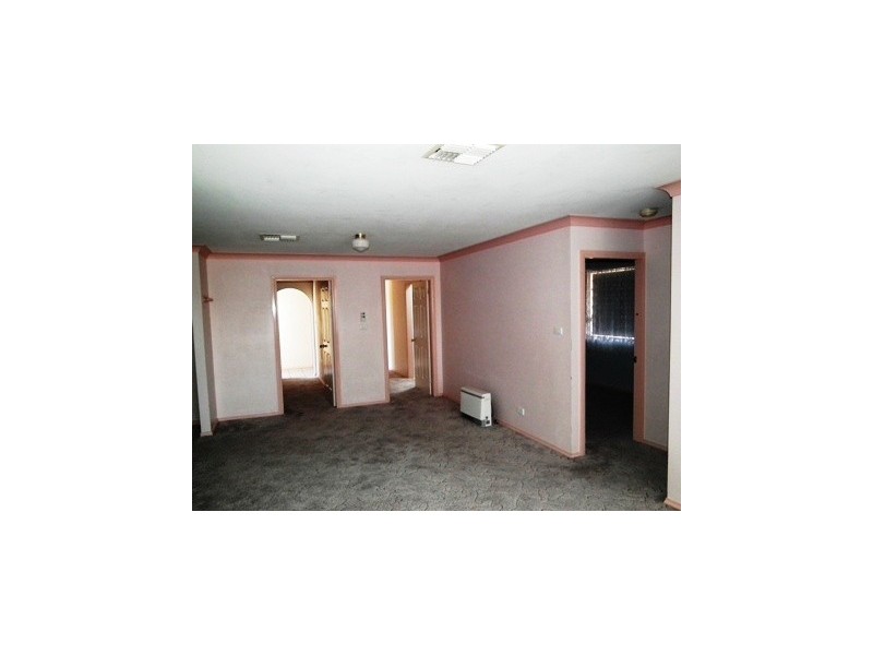 24 Fisher Street, Parkes NSW 2870