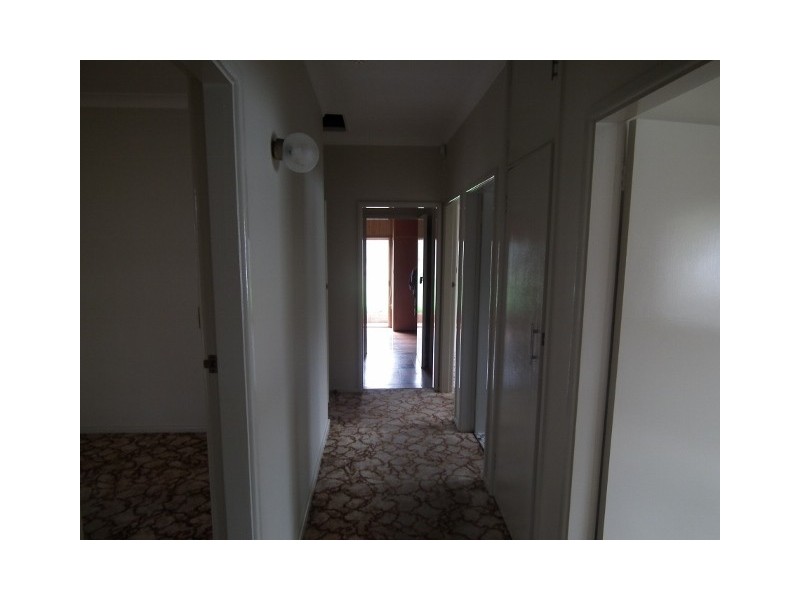 14 Hodges Street, Parkes NSW 2870