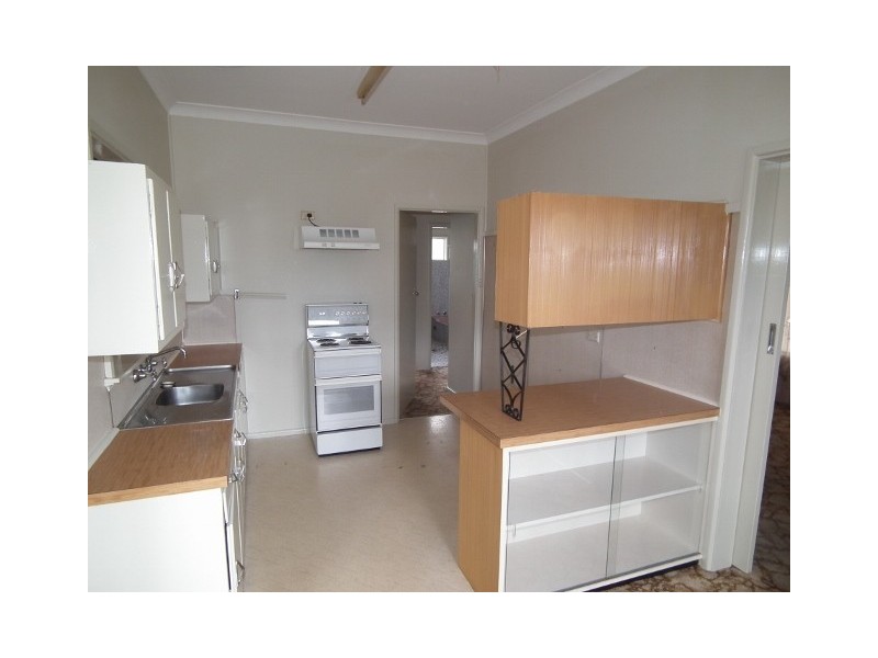 14 Hodges Street, Parkes NSW 2870
