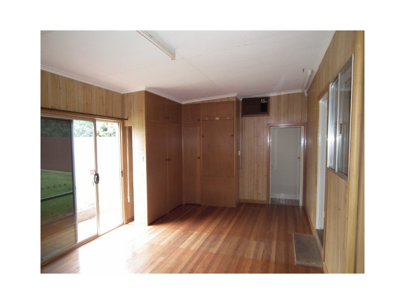 14 Hodges Street, Parkes NSW 2870