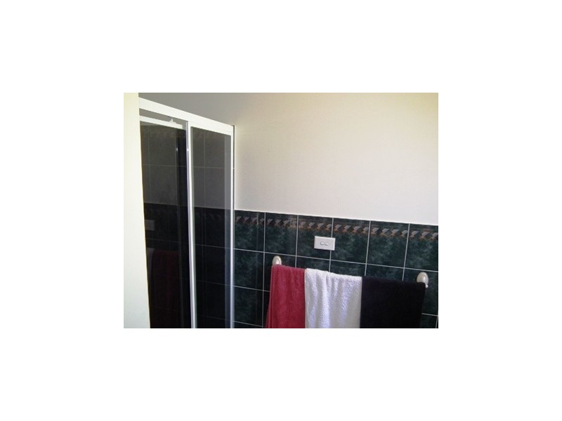 28 Pine Road, Parkes NSW 2870