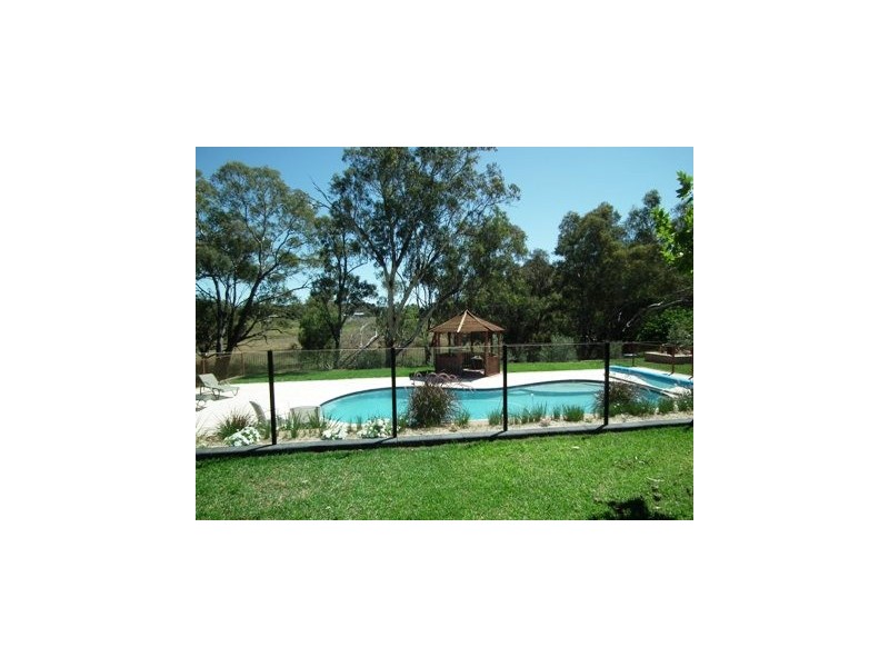 28 Pine Road, Parkes NSW 2870