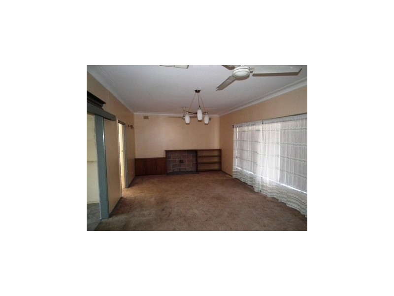 22 Junction Street, Parkes NSW 2870