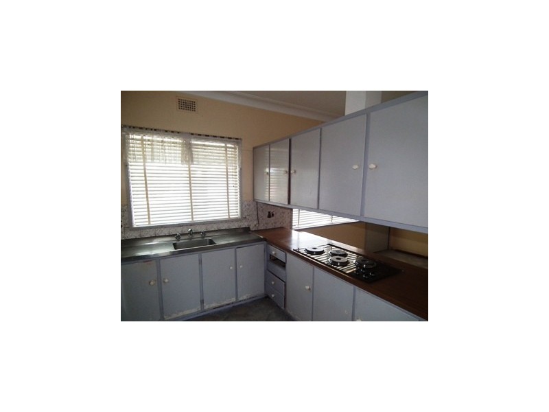 22 Junction Street, Parkes NSW 2870