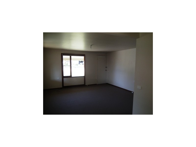 14 Callaghan Street, Parkes NSW 2870