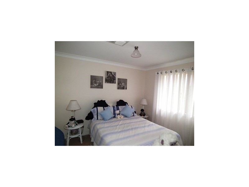 4 Hazelbank Aveune, Parkes NSW 2870