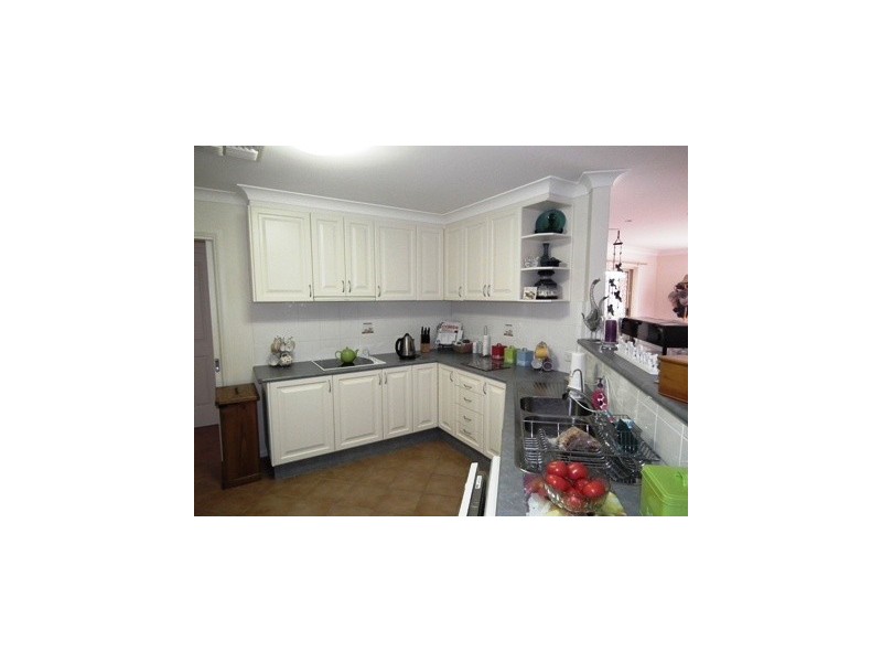 4 Hazelbank Aveune, Parkes NSW 2870