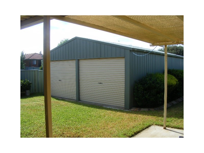 19 Thomas Tom Cres, Parkes NSW 2870