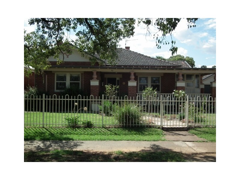 26 Victoria Street, Parkes NSW 2870