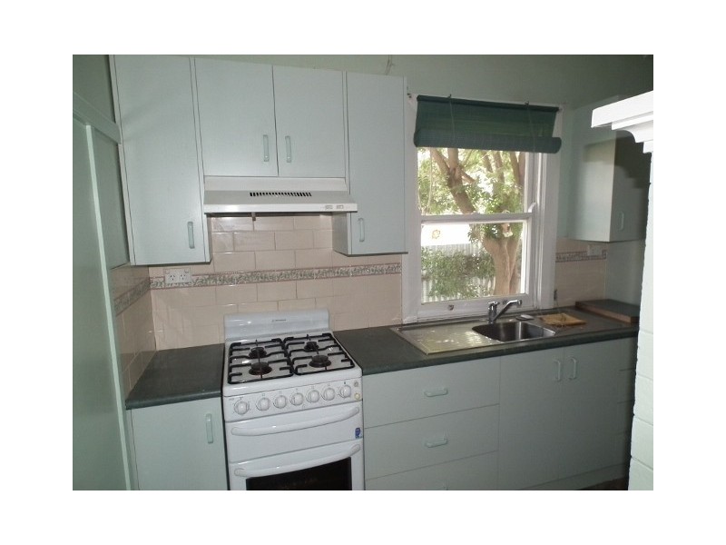 11 Bollinger Street, Parkes NSW 2870