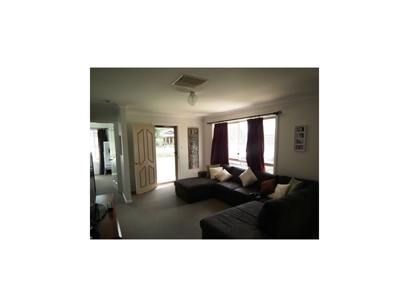 2 Noonan Street, Parkes NSW 2870