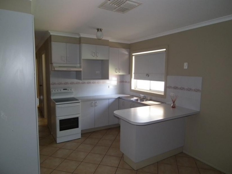 1 Danilenko Street, Parkes NSW 2870