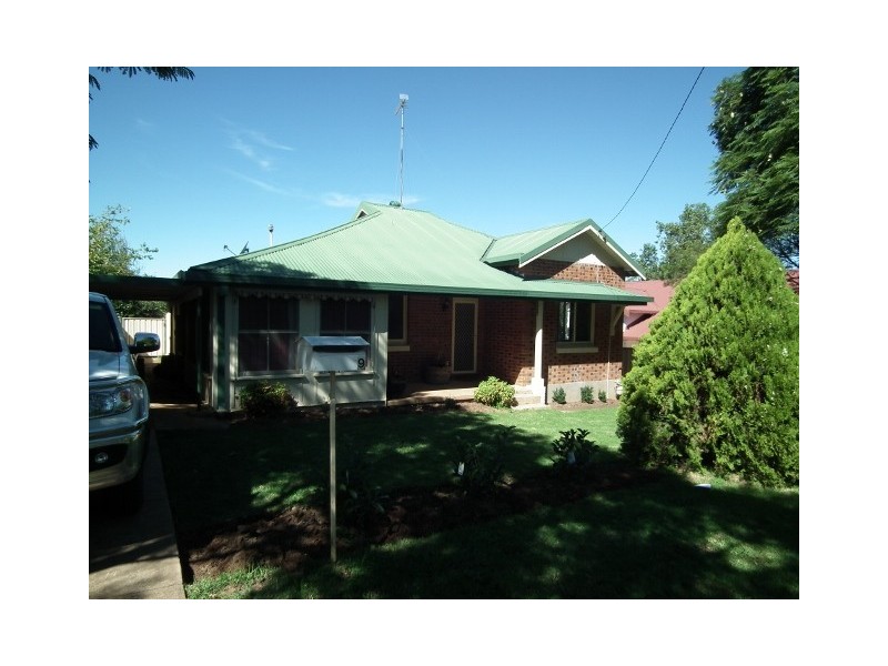 39 East Street, Parkes NSW 2870