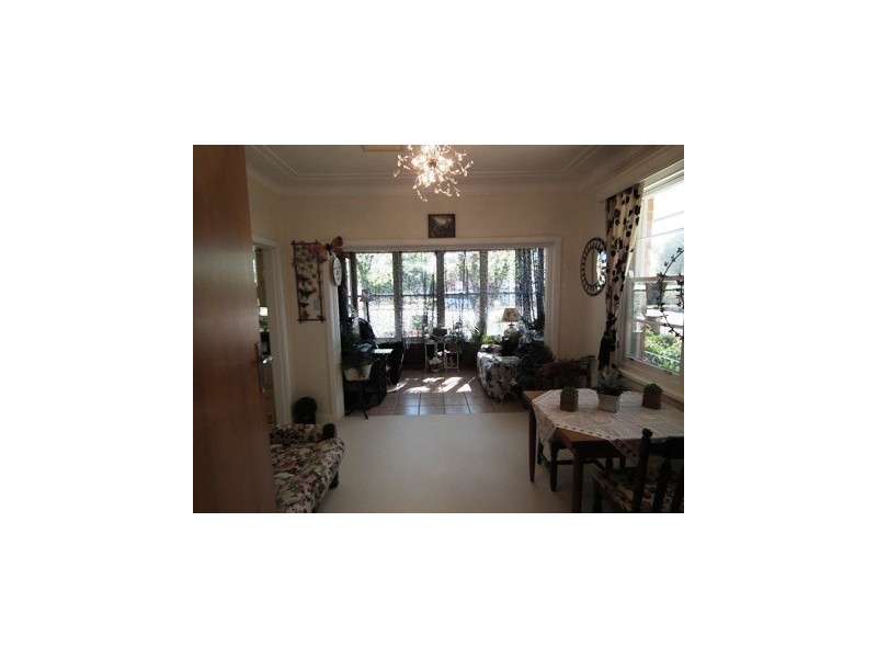 3 Rose, Parkes NSW 2870