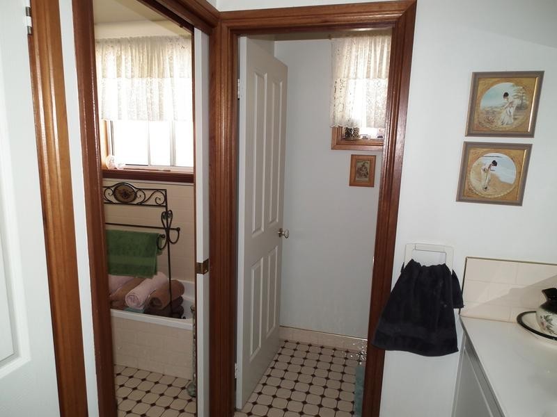 19 Thomas, Parkes NSW 2870