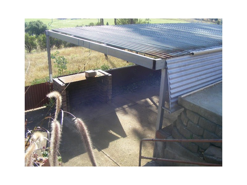 4 Ted Parker Circuit, Parkes NSW 2870
