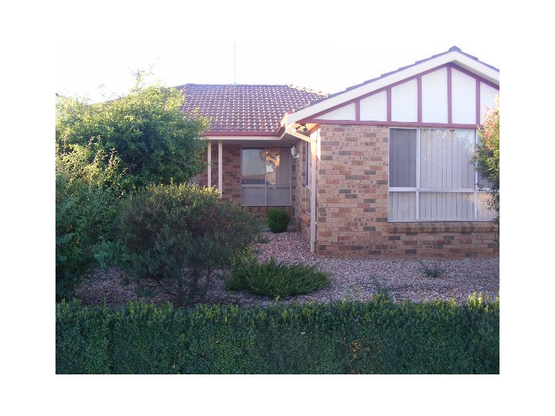68 Best St, Parkes NSW 2870