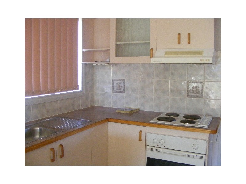68 Best St, Parkes NSW 2870