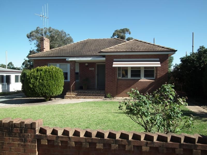 12 Bollinger, Parkes NSW 2870