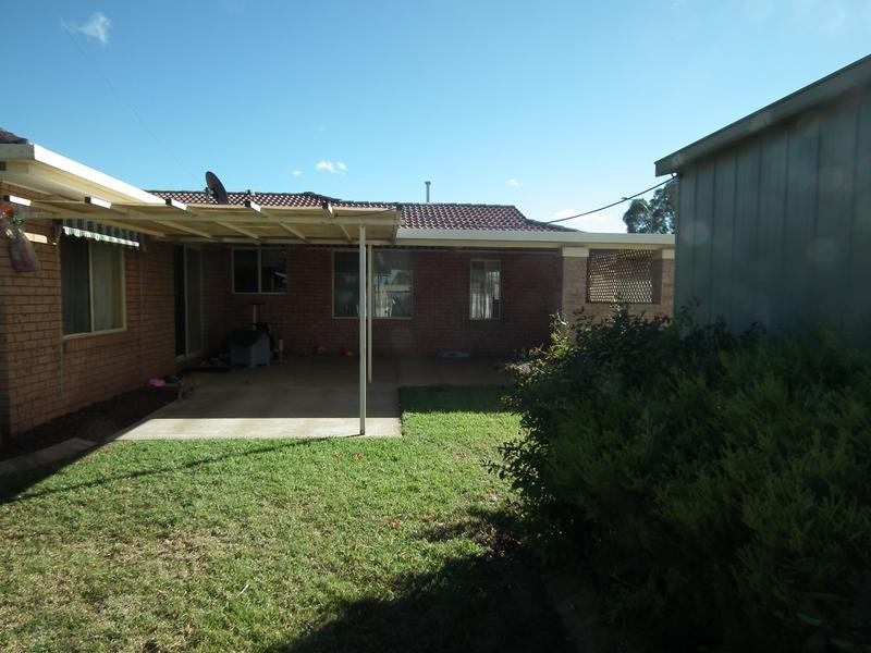 19 Thomas Tom Crescent, Parkes NSW 2870