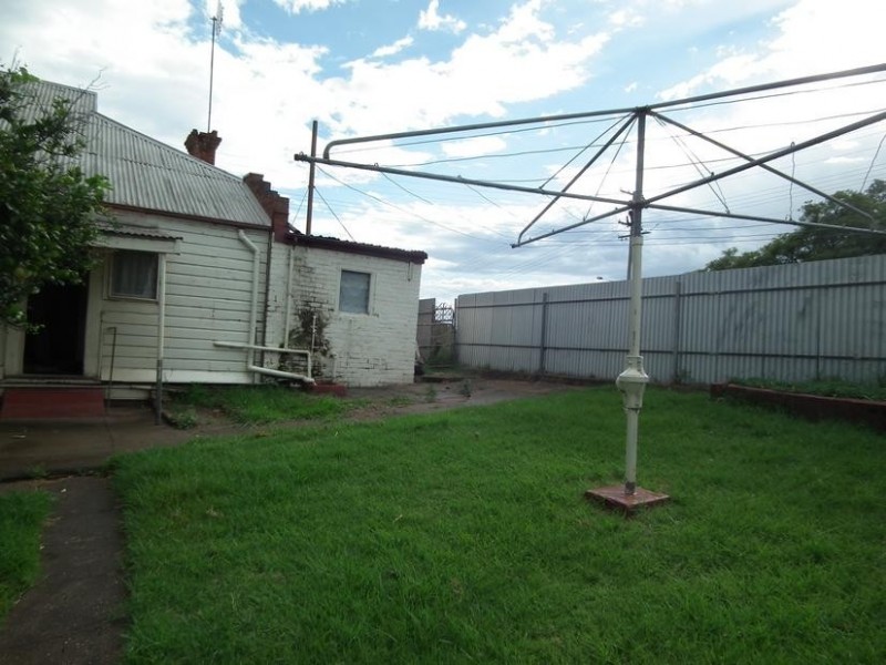 13 Bushman, Parkes NSW 2870