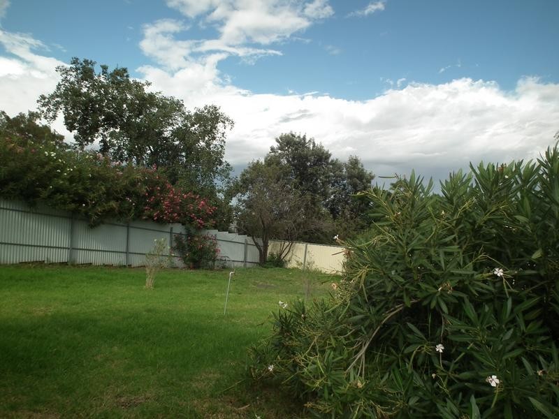 13 Bushman, Parkes NSW 2870