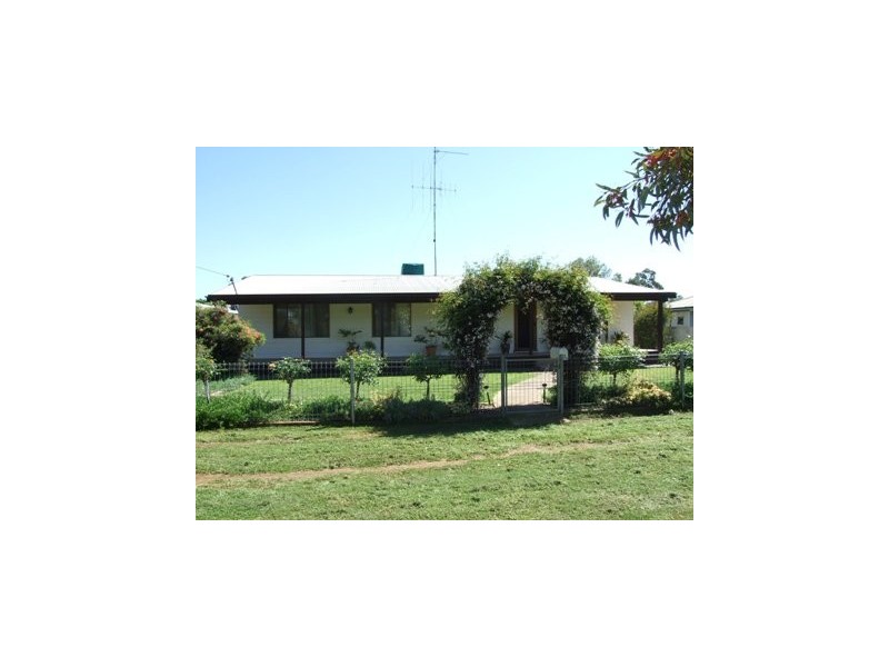 43 Lachlan St, Bogan Gate NSW 2876