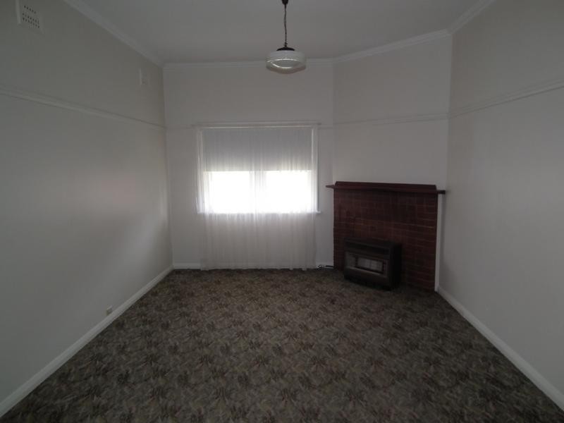 66 Mitchell Street, Parkes NSW 2870