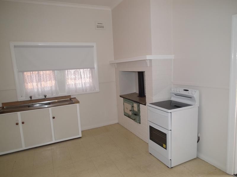 66 Mitchell Street, Parkes NSW 2870