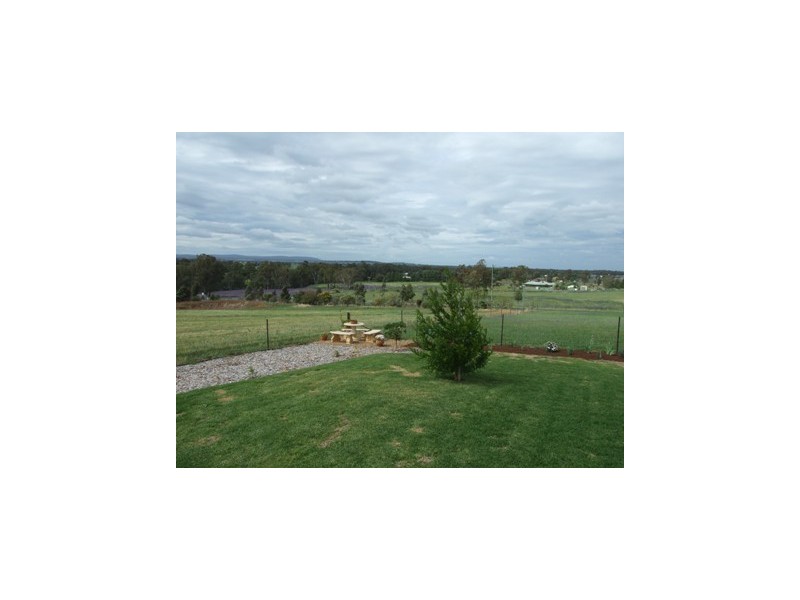 24 Field Road, Parkes NSW 2870