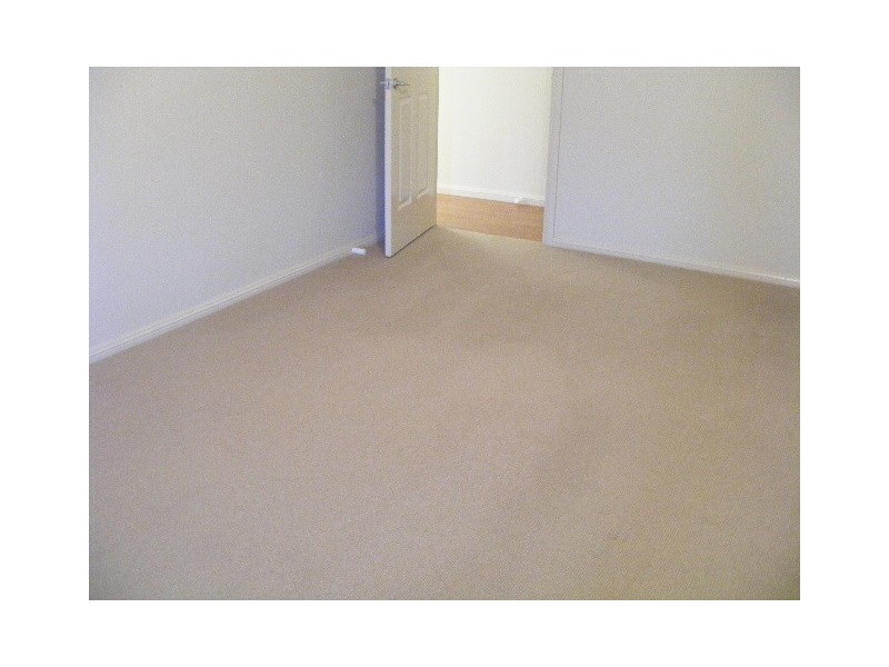 24 Field Road, Parkes NSW 2870