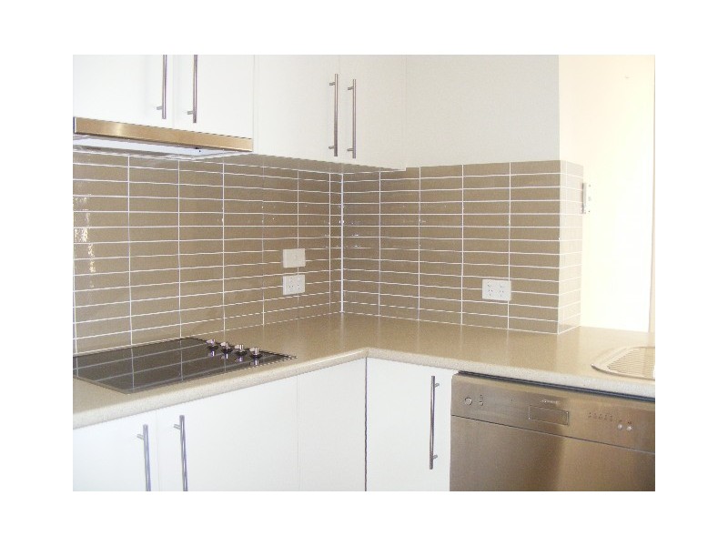 24 Field Road, Parkes NSW 2870