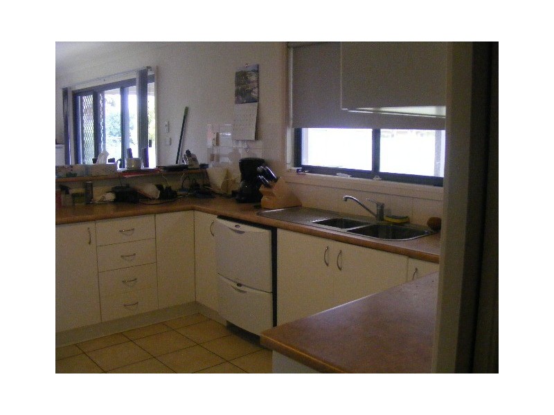 27 Charles Rigg Ave, Parkes NSW 2870