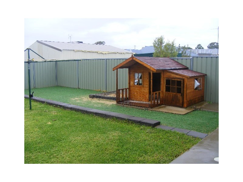 27 Charles Rigg Ave, Parkes NSW 2870