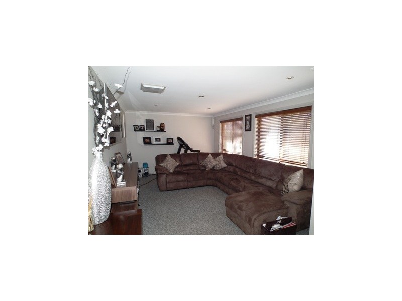 32 Paterson Street, Parkes NSW 2870