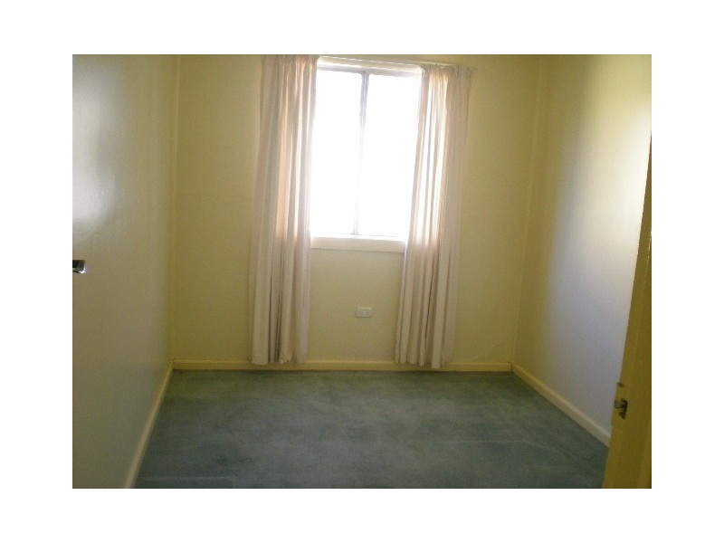 12 Gap Street, Parkes NSW 2870