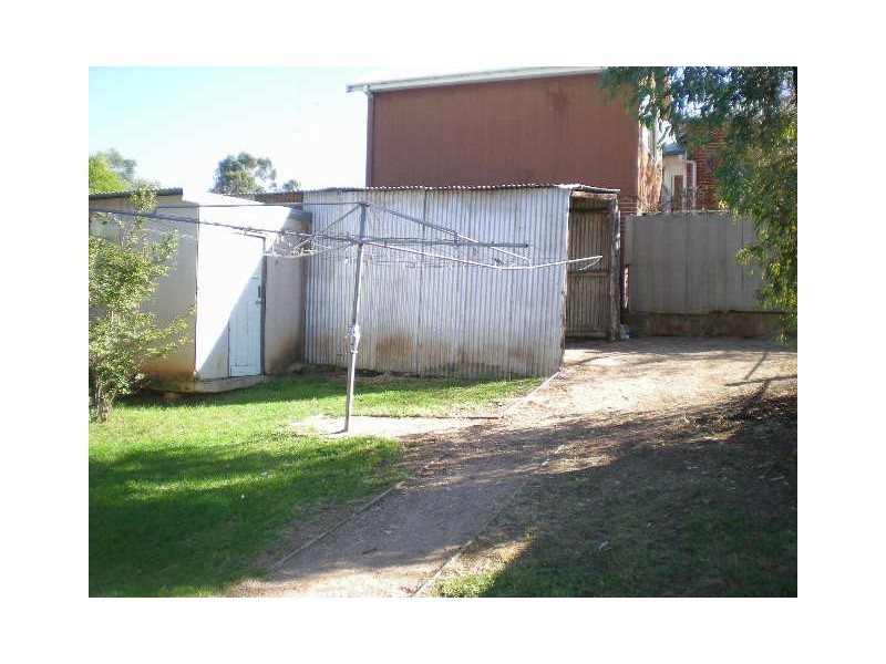 12 Gap Street, Parkes NSW 2870